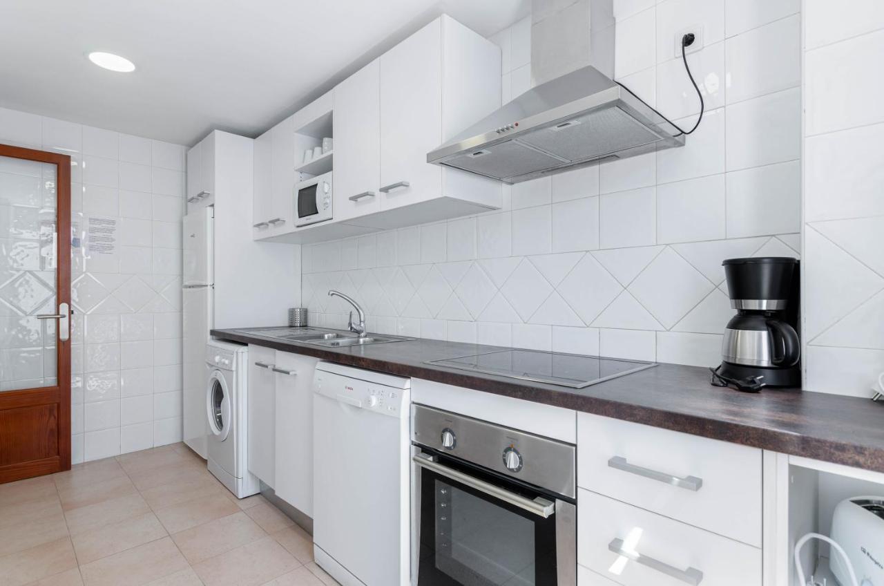 Apartment Yourhouse Blau Blue Sea View 1 2